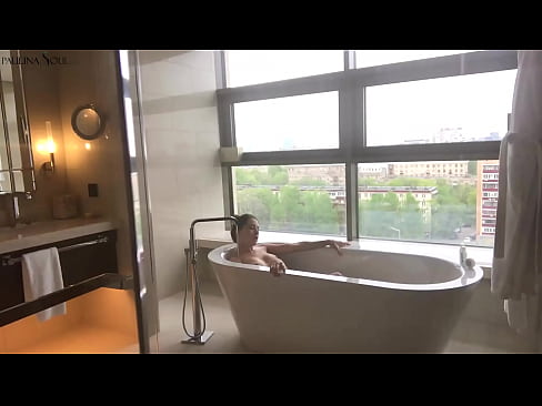 ❤️ Une énorme nana se branlant passionnément la chatte dans la salle de bains ❤ Porno fb at fr.sayhentai.ru