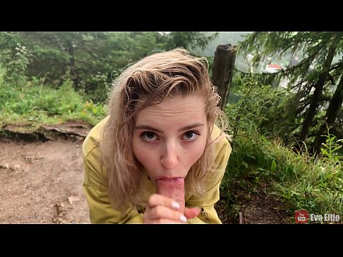 ❤️ Une fille avale du sperme après une fellation publique - Eva Elfi ❤ Porno fb at fr.sayhentai.ru