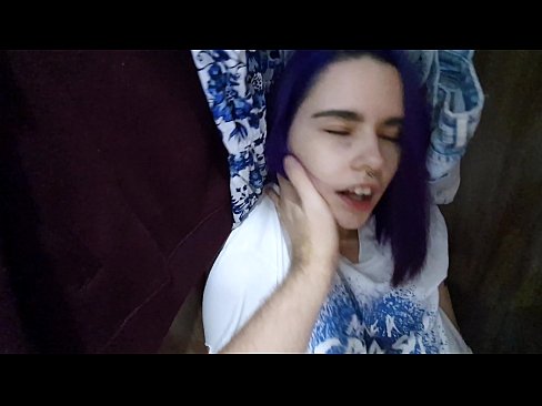 ❤️ J'ai trouvé ma soeur dans le placard et je l'ai aidée à jouir. ❤ Porno fb at fr.sayhentai.ru